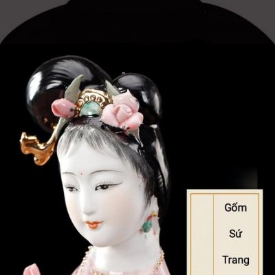 TƯỢNG SỨ CÔ GÁI CẦM NHÁNH HOA